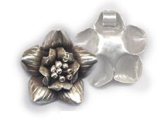 Thai Hill Tribe Silver Flower Pendant BST7672